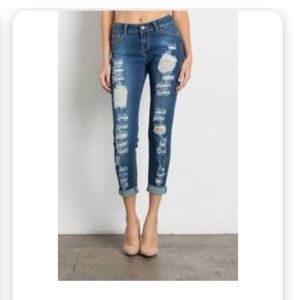 Sneak Peek denim heavily distressed stretch skinny jeans mid rise size